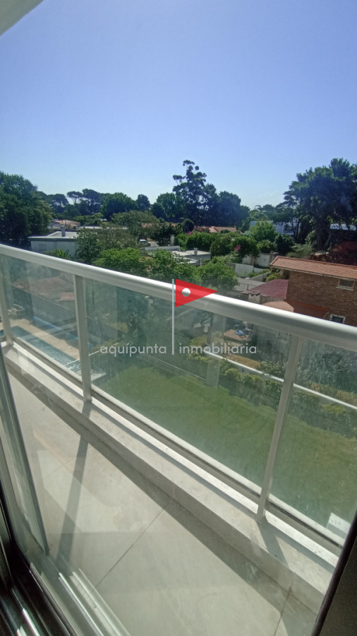 Apartamento ID.113 - SE VENDE APARTAMENTO 2 DORM EN EDIFICIO SUMMER TOWER 