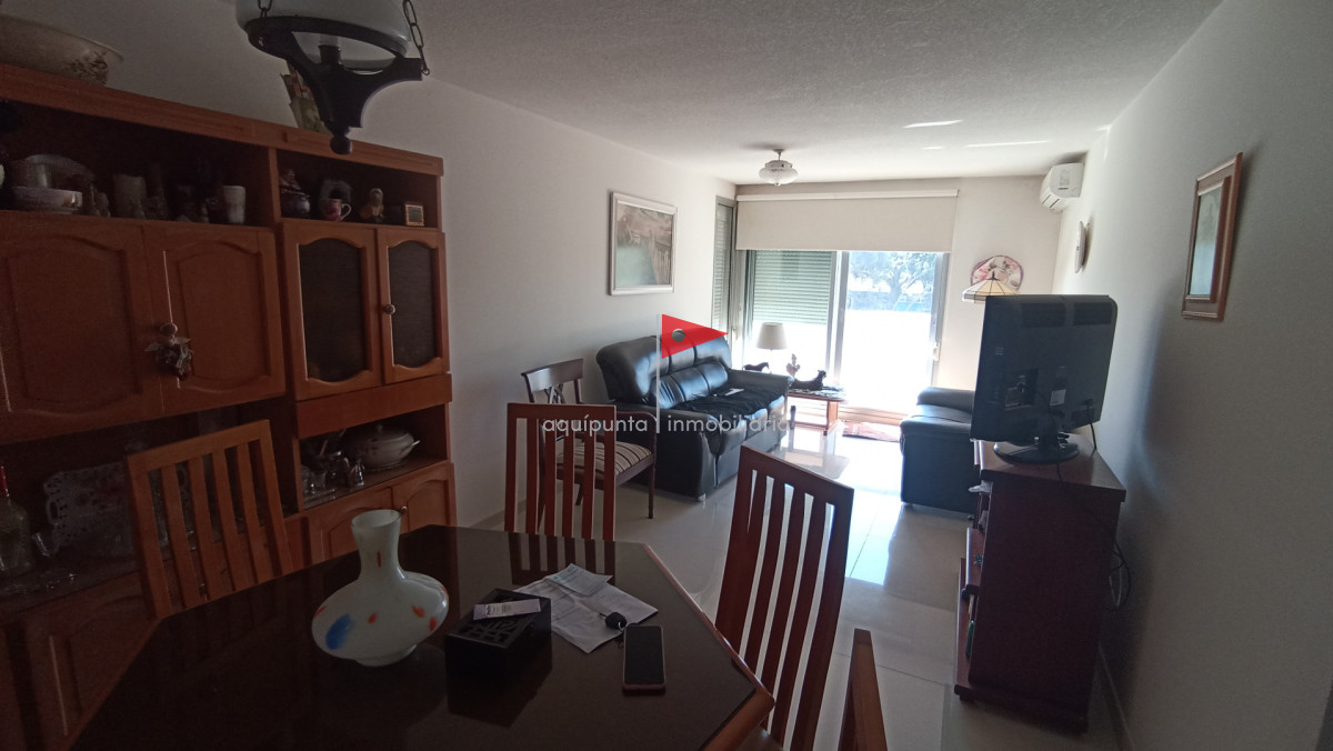 Apartamento ID.113 - SE VENDE APARTAMENTO 2 DORM EN EDIFICIO SUMMER TOWER 