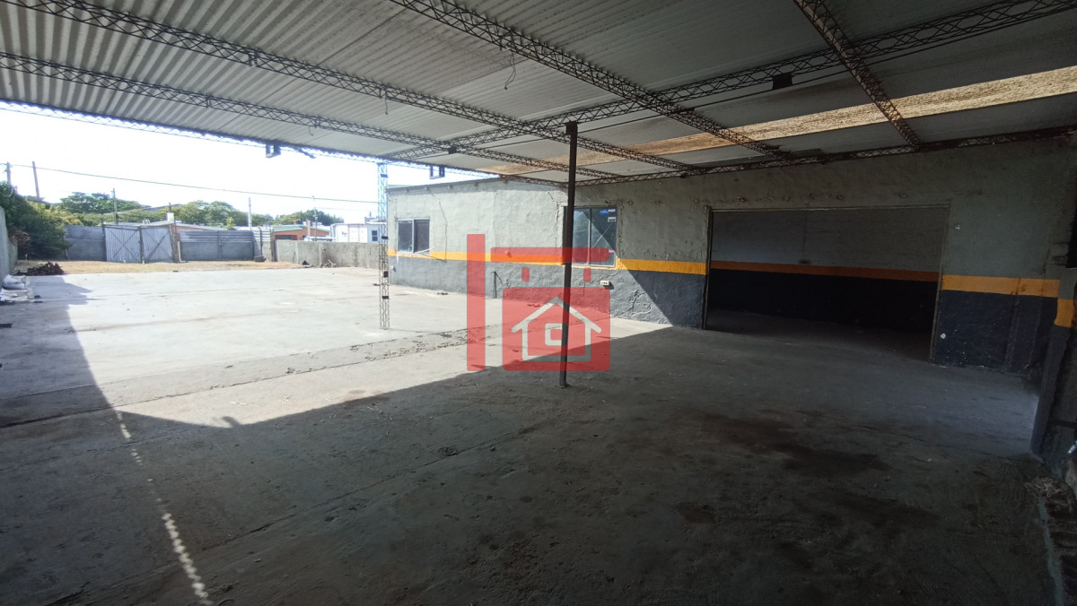 Terreno ID.304 - SE VENDE TERRENO CON MEJORAS 