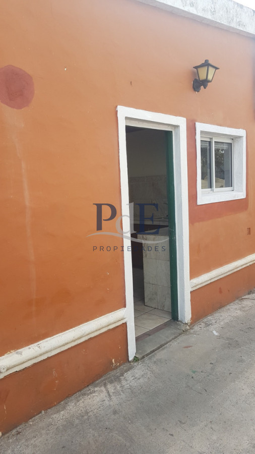 SE VENDE CASA Y DOS APARTAMENTOS EN EL MISMO PADRON  - Imagen 16