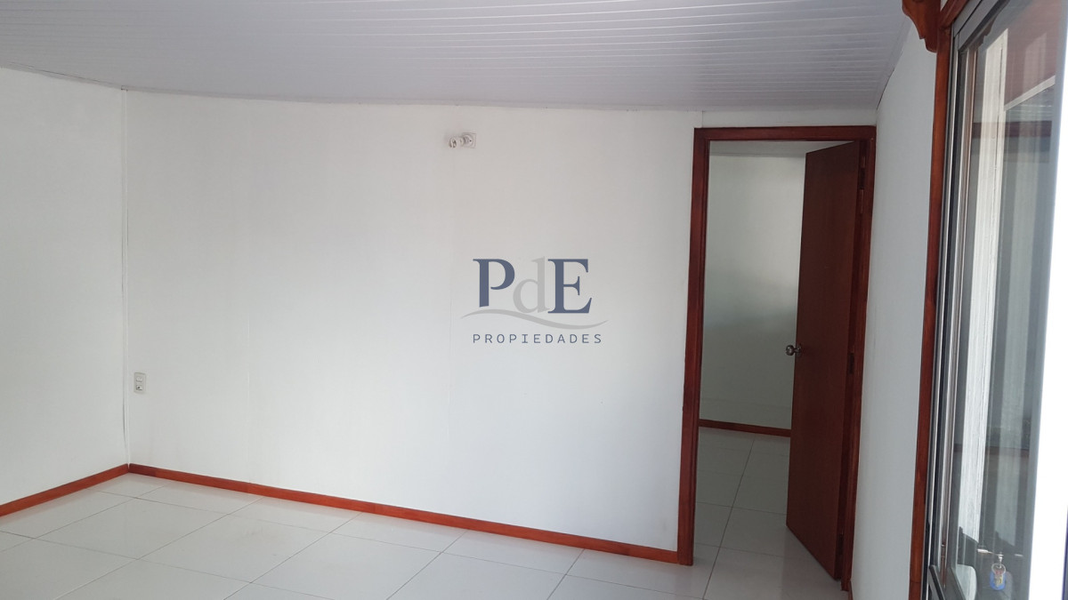 SE VENDE CASA Y DOS APARTAMENTOS EN EL MISMO PADRON  - Imagen 28