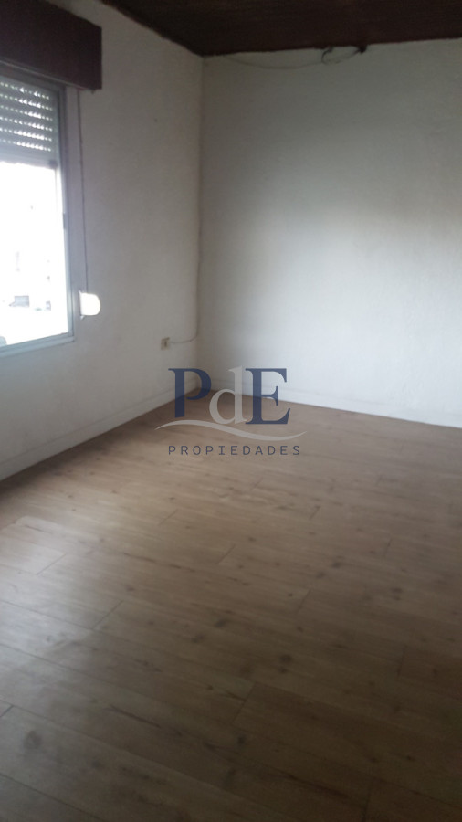 SE VENDE CASA Y DOS APARTAMENTOS EN EL MISMO PADRON  - Imagen 12