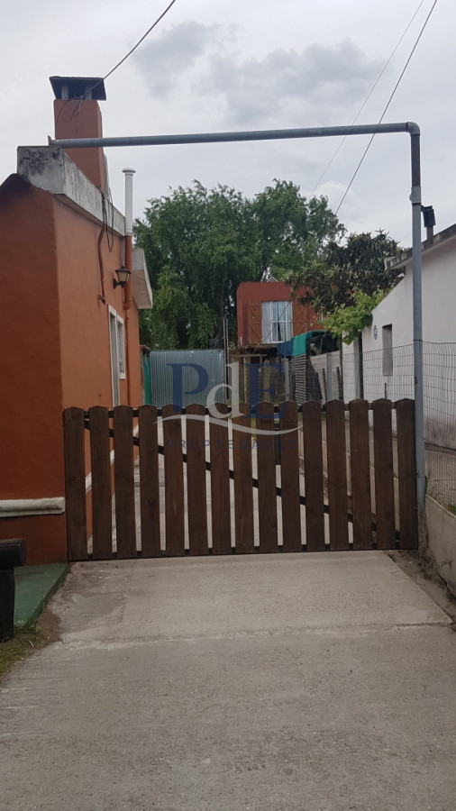 SE VENDE CASA Y DOS APARTAMENTOS EN EL MISMO PADRON  - Imagen 17