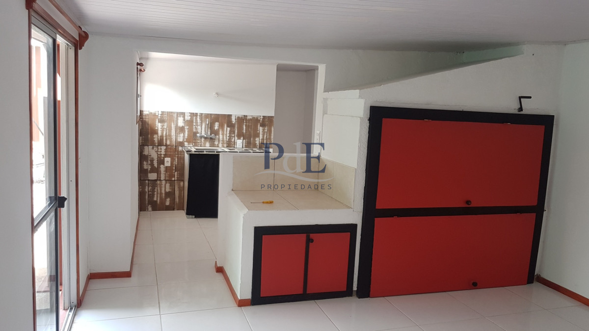 SE VENDE CASA Y DOS APARTAMENTOS EN EL MISMO PADRON  - Imagen 27