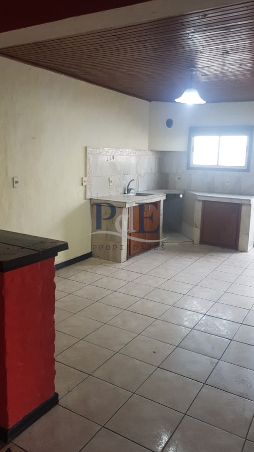 SE VENDE CASA Y DOS APARTAMENTOS EN EL MISMO PADRON  - Imagen 7