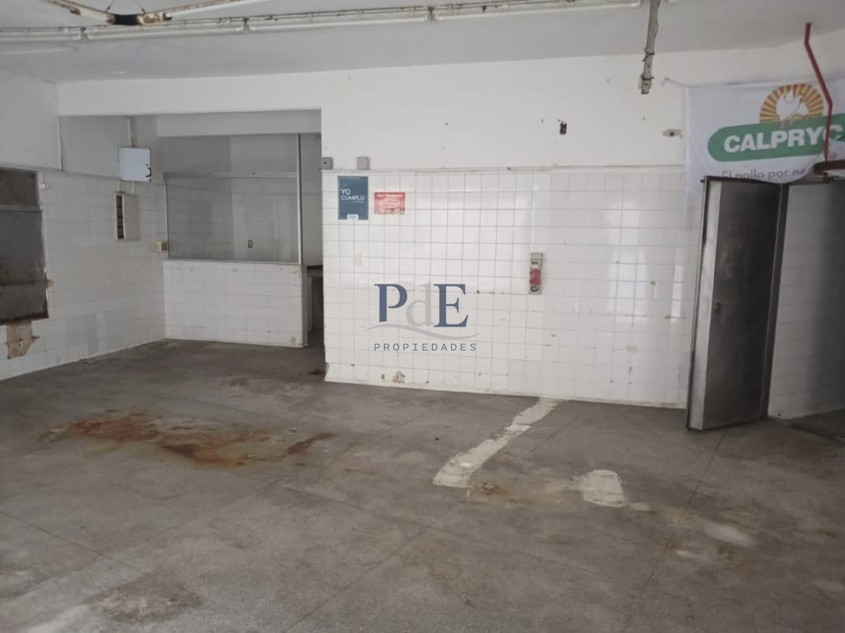 SE ALQUILA LOCAL COMERCIAL CON DOS AMBIENTES Y UN BAÑO EN Bª BIARRITZ - Imagen 4