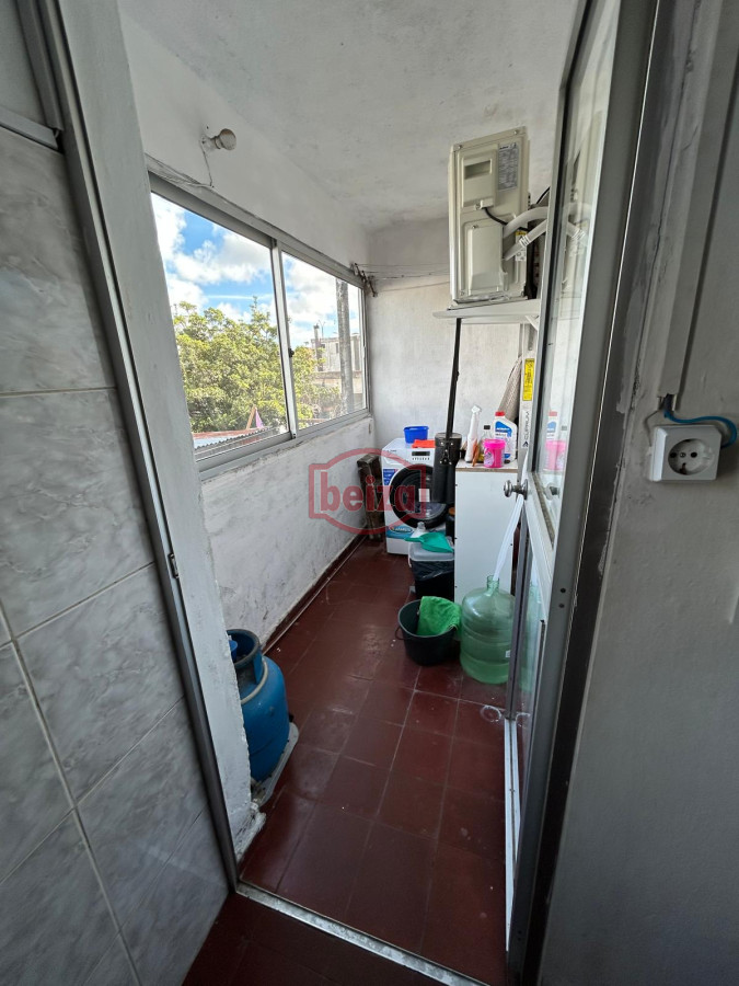 Apartamento ID.167056/El-Monoambiente-que-buscas-a-pasos-del-mar-y-con-financiación- - SE VENDE APARTAMENTO 3 DORM PRIMER PISO EN COMPLEJO B25 CENTRO