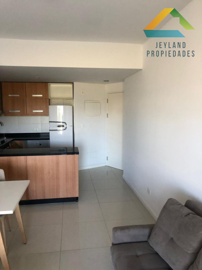Apartamento ID.366 -  ALQUILER - APARTAMENTO FRENTE AL MAR 