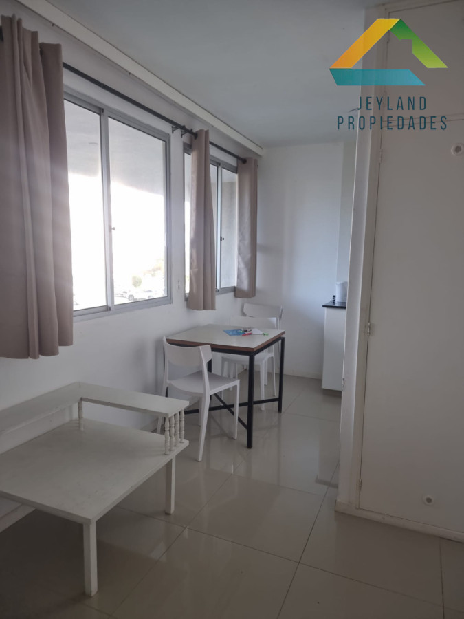 Apartamento ID.449 - SE ALQUILA INVERNAL MONOAMBIENTE EN EDIFICIO EL GRILLO