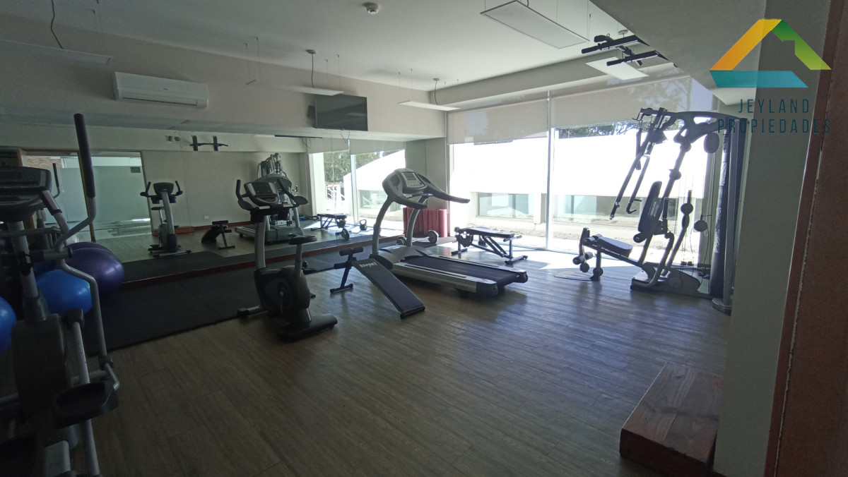 Apartamento ID.136 - SE VENDE APARTAMENTO 2 DORM EN EDIFICIO SUMMER TOWER 