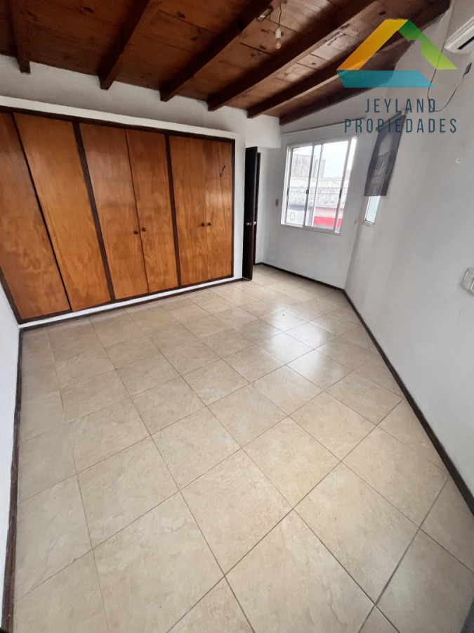 Apartamento ID.472 - SE ALQUILA OFICINA O VIVIENDA CENTRO MALDONADO