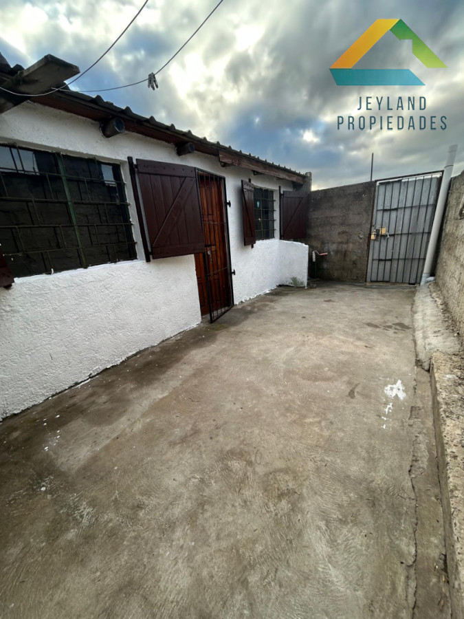 Apartamento ID.514 - SE ALQUILA MONOAMBIENTE BARRIO SAN ANTONIO