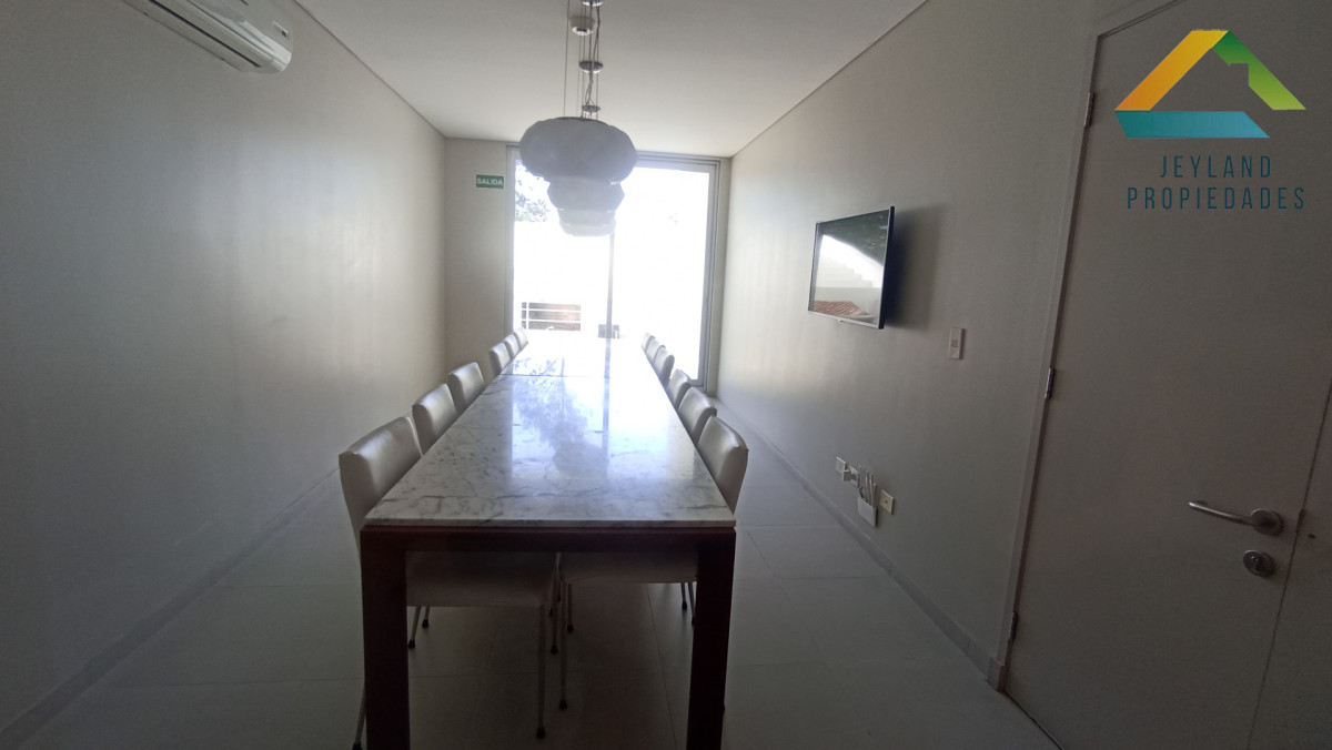 Apartamento ID.136 - SE VENDE APARTAMENTO 2 DORM EN EDIFICIO SUMMER TOWER 