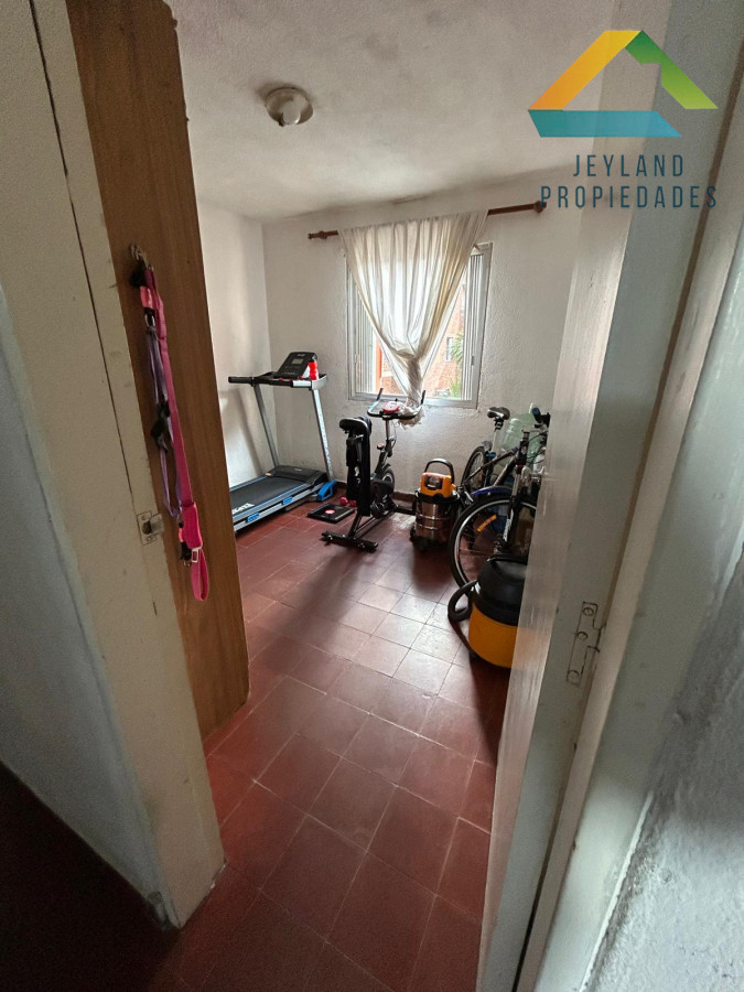 Apartamento ID.9 - SE VENDE APARTAMENTO 3 DORM PRIMER PISO EN COMPLEJO B25 CENTRO
