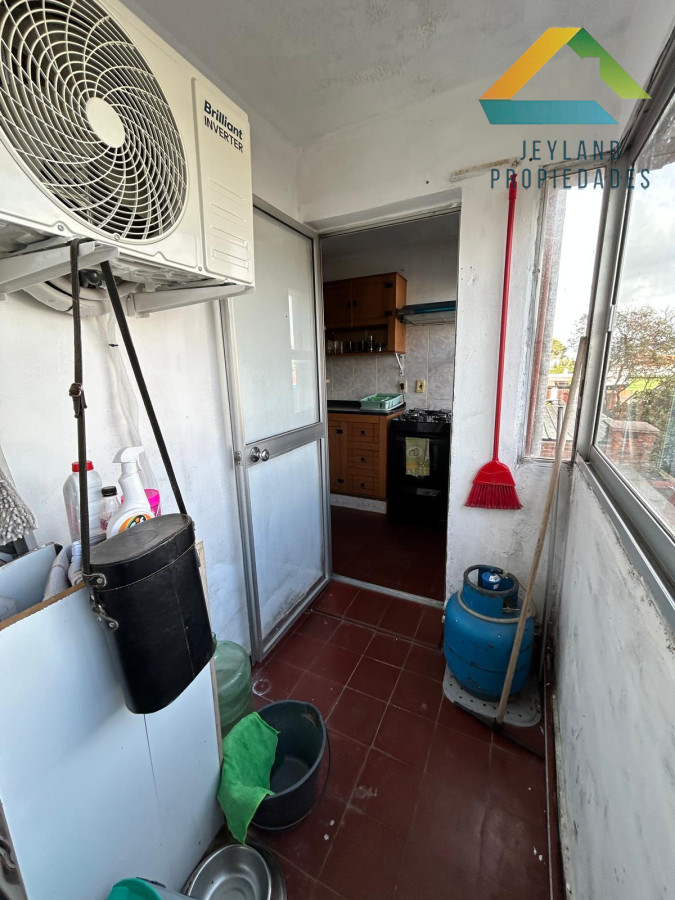 Apartamento ID.9 - SE VENDE APARTAMENTO 3 DORM PRIMER PISO EN COMPLEJO B25 CENTRO