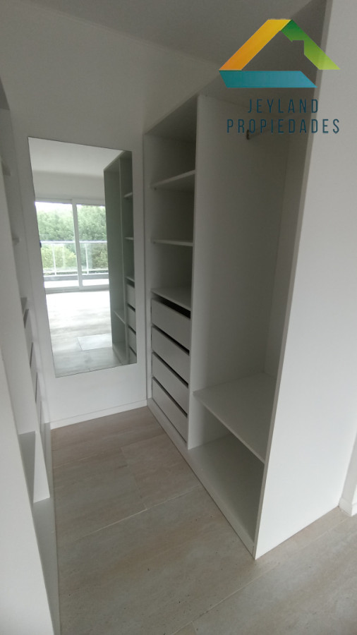 Apartamento ID.500 - SE VENDE APTO 1 DORMITORIO EDIFICIO LA FORET