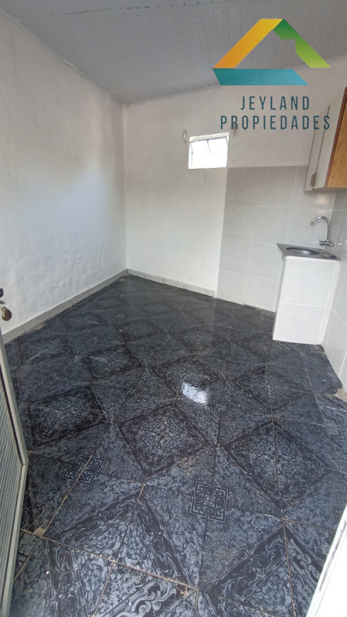 Apartamento ID.430 - SE ALQUILA MONOAMBIENTE EN BARRIO SCALONE