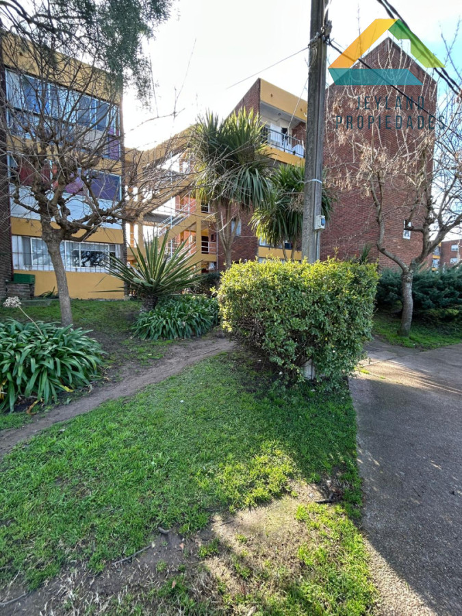 Apartamento ID.567 - SE ALQUILA APTO 3 DORMITORIOS COMPLEJO B 75