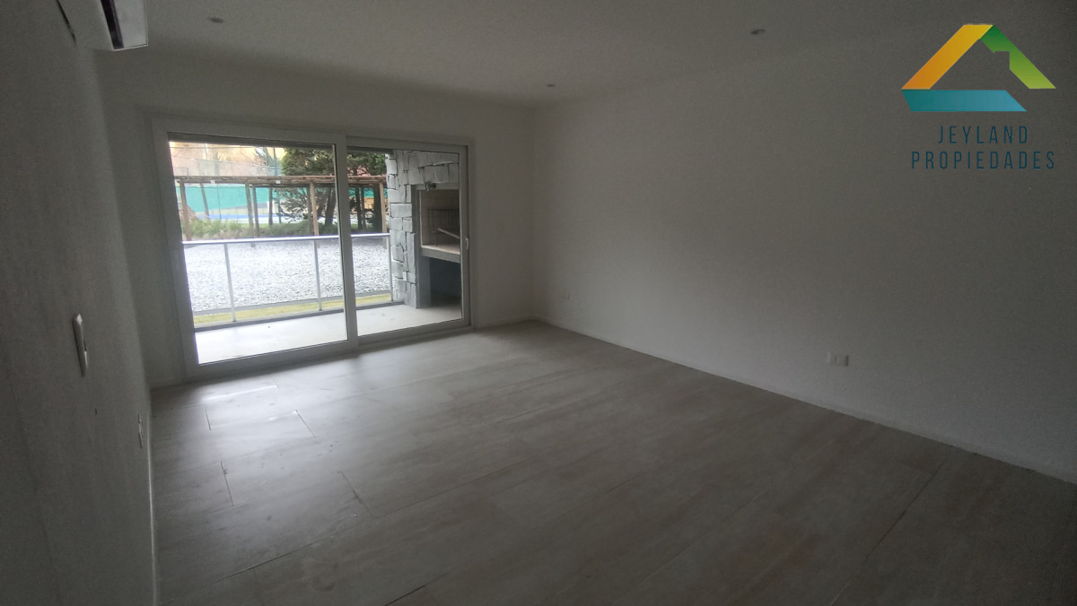 Apartamento ID.487 - SE VENDE APTO DE 2 DORMITORIOS EDIFICIO LA FORET 