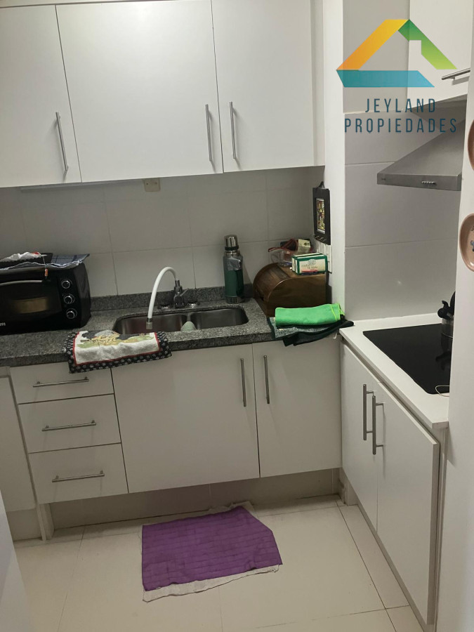 Apartamento ID.136 - SE VENDE APARTAMENTO 2 DORM EN EDIFICIO SUMMER TOWER 
