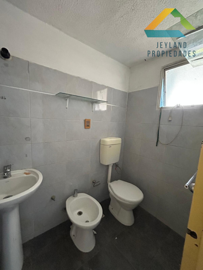 Apartamento ID.567 - SE ALQUILA APTO 3 DORMITORIOS COMPLEJO B 75
