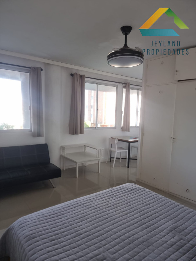 Apartamento ID.449 - SE ALQUILA INVERNAL MONOAMBIENTE EN EDIFICIO EL GRILLO