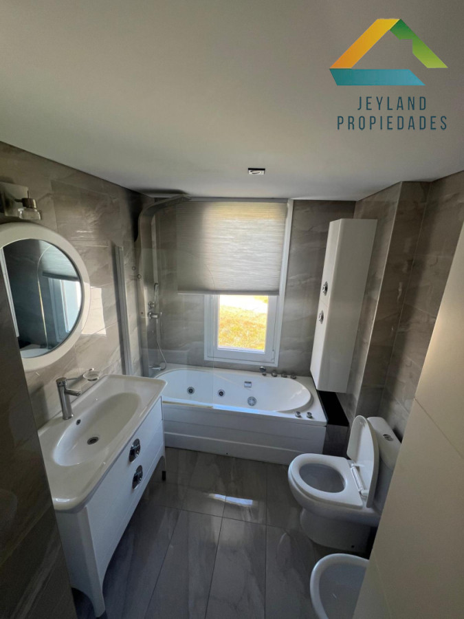 Apartamento ID.368 - ALQUILER - APARTAMENTO FRENTE AL MAR