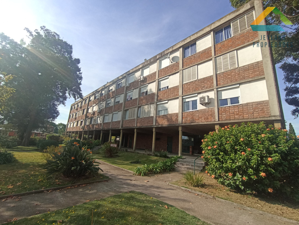 Apartamento ID.69 - SE ALQUILA APTO 2 DORMITORIOS EN COMPLEJO B8 C/ GARANTIAS
