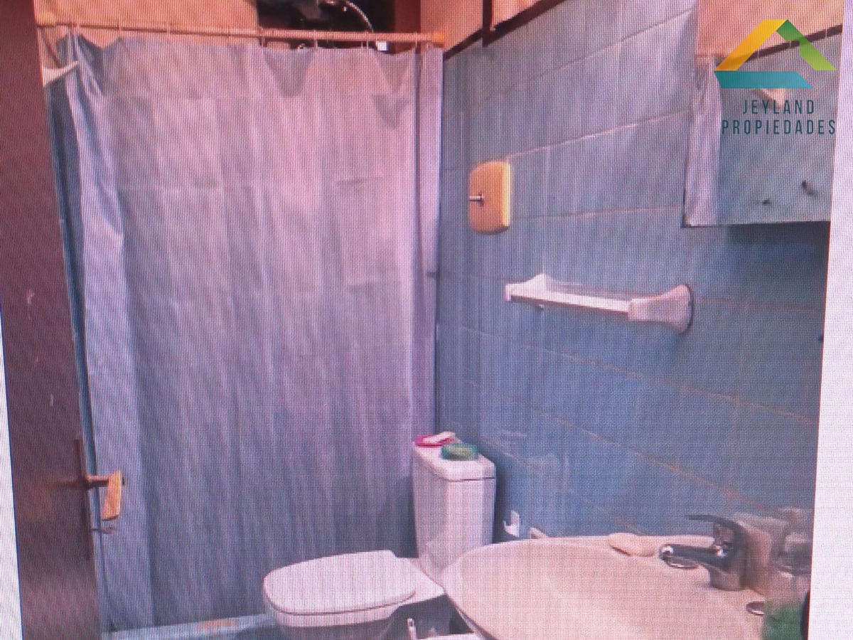 Apartamento ID.100 - SE VENDE CASA  CON 2 DORMITORIOS EN CENTRO DE SAN CARLOS 