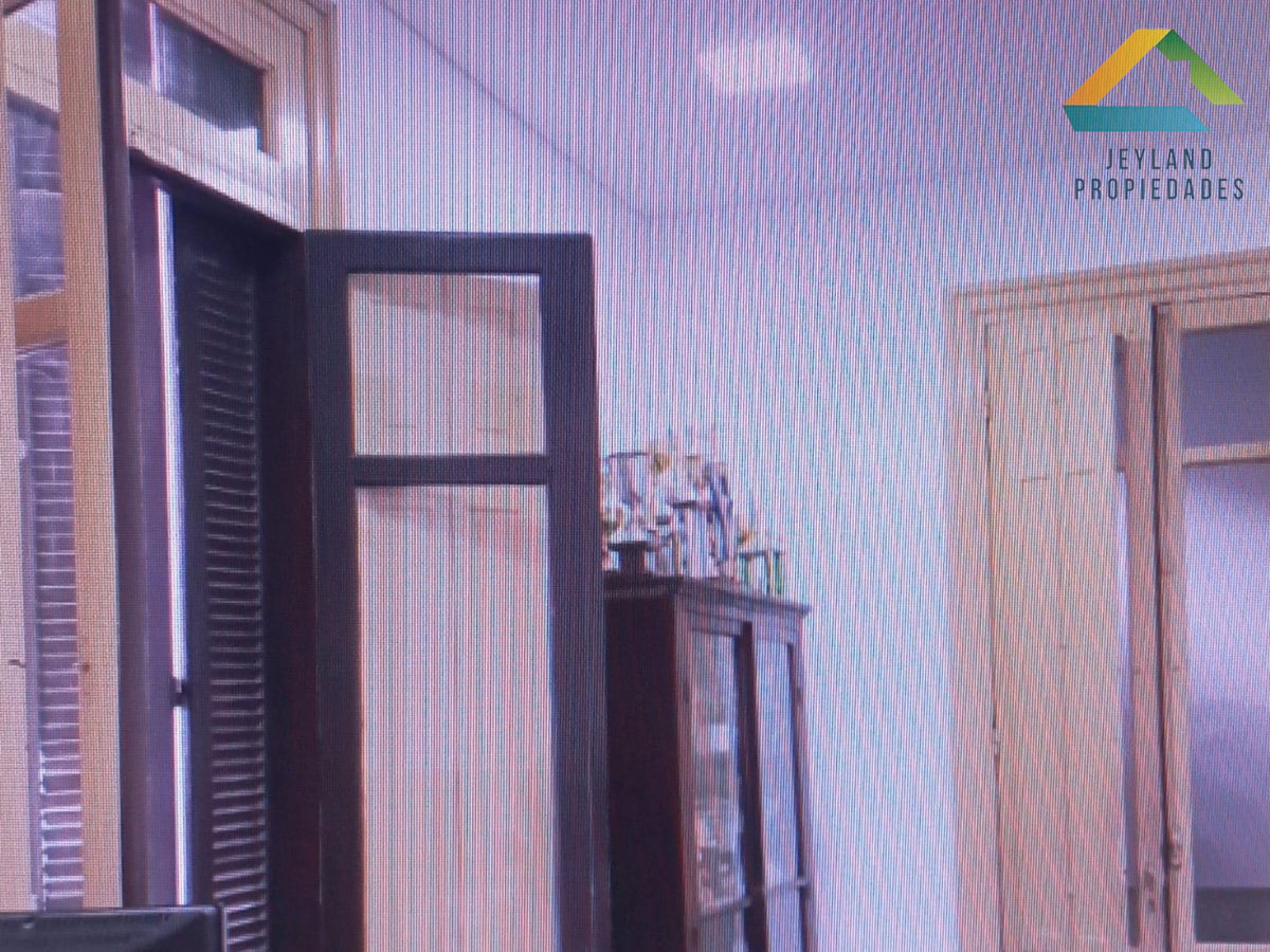 Apartamento ID.100 - SE VENDE CASA  CON 2 DORMITORIOS EN CENTRO DE SAN CARLOS 
