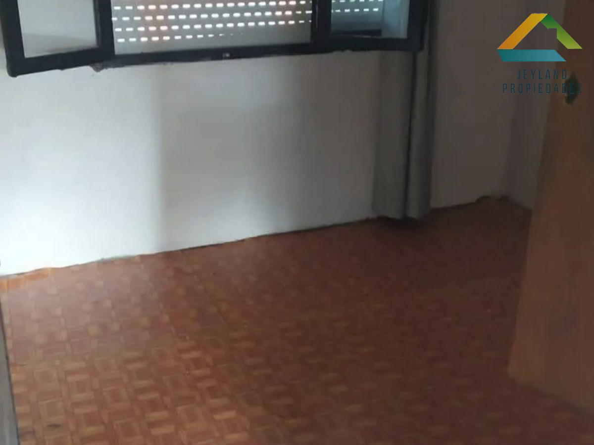 Apartamento ID.101 - SE VENDE VIVIENDA  DUPLEX 3 DORMITORIOS EN SAN CARLOS 