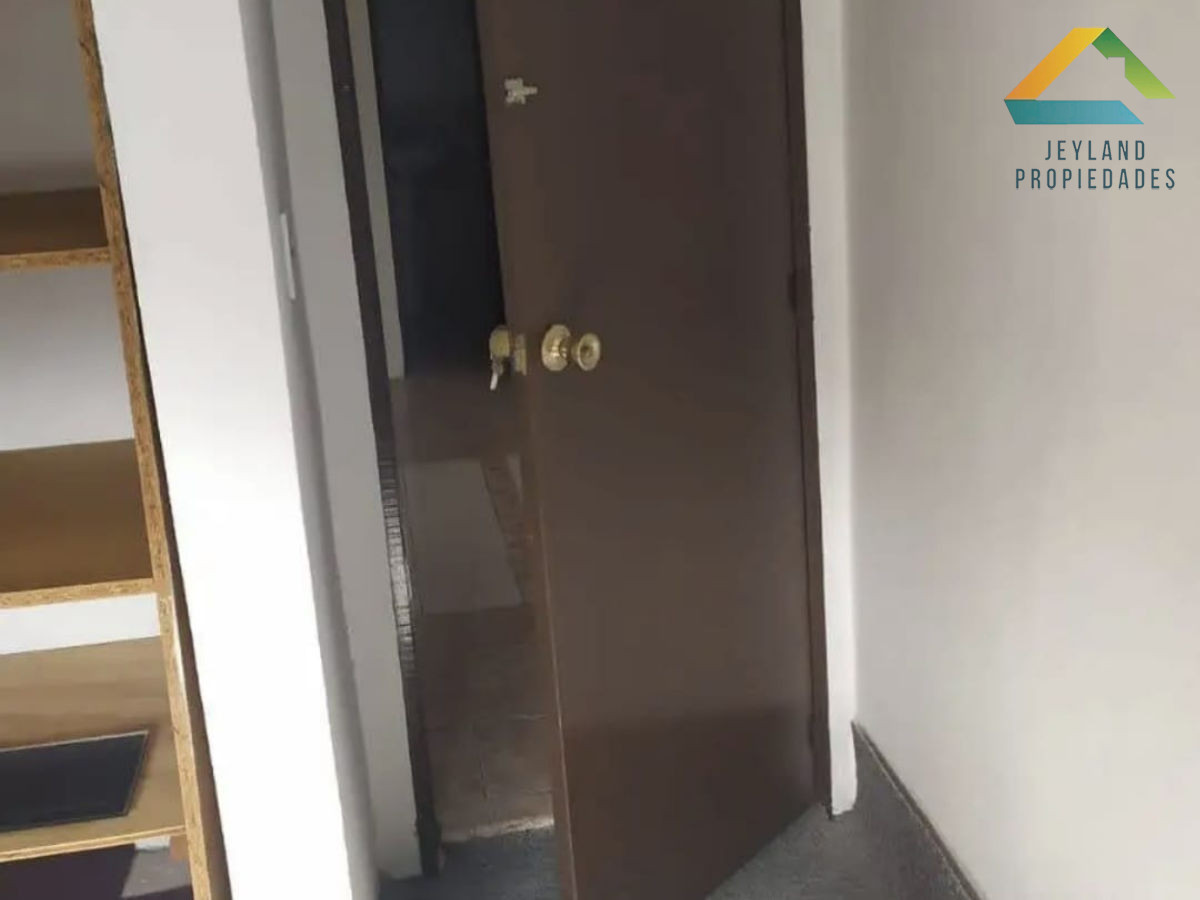 Apartamento ID.101 - SE VENDE VIVIENDA  DUPLEX 3 DORMITORIOS EN SAN CARLOS 