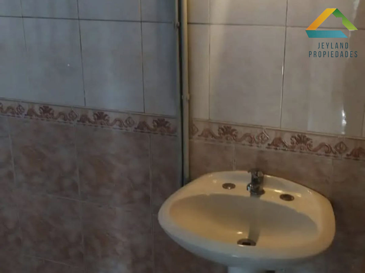 Apartamento ID.101 - SE VENDE VIVIENDA  DUPLEX 3 DORMITORIOS EN SAN CARLOS 