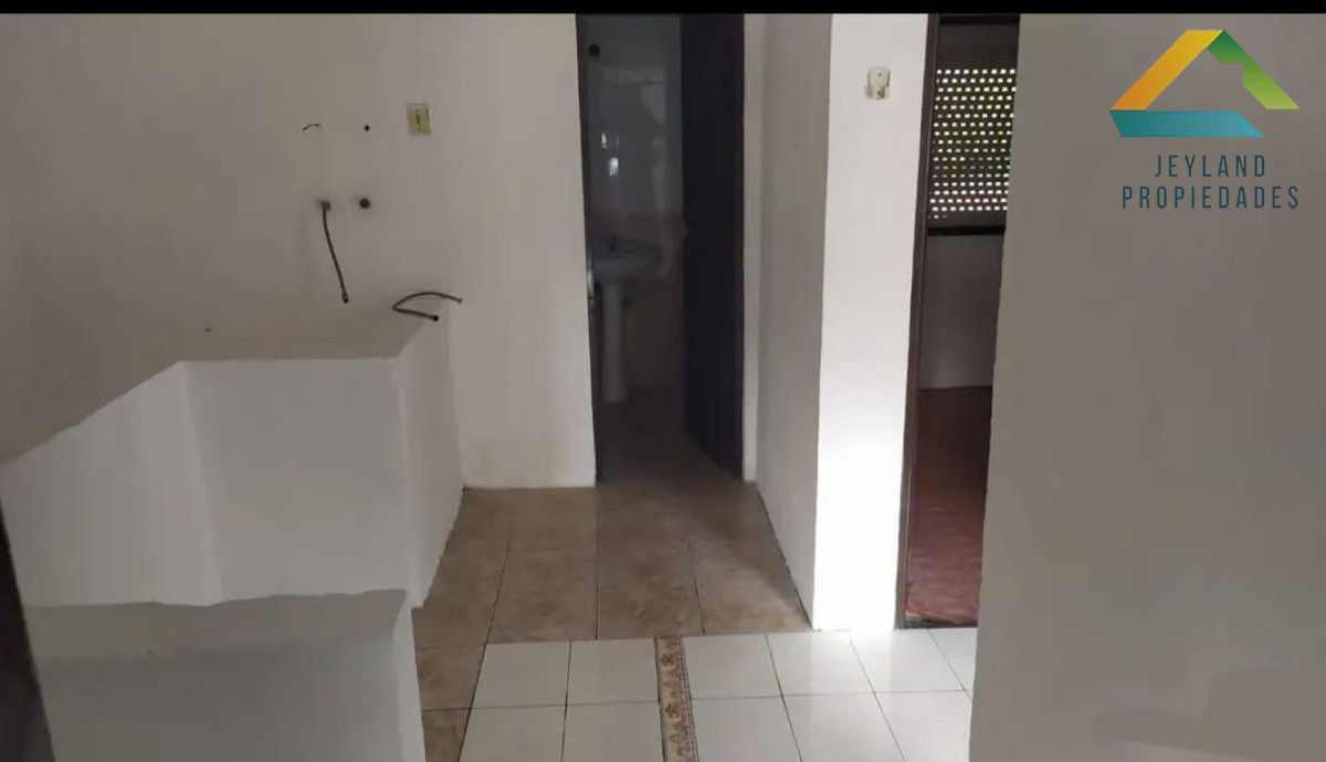 Apartamento ID.101 - SE VENDE VIVIENDA  DUPLEX 3 DORMITORIOS EN SAN CARLOS 