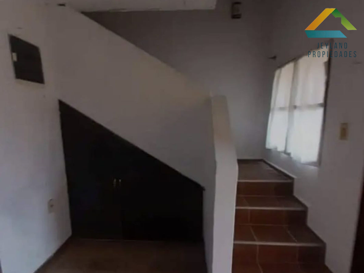 Apartamento ID.101 - SE VENDE VIVIENDA  DUPLEX 3 DORMITORIOS EN SAN CARLOS 
