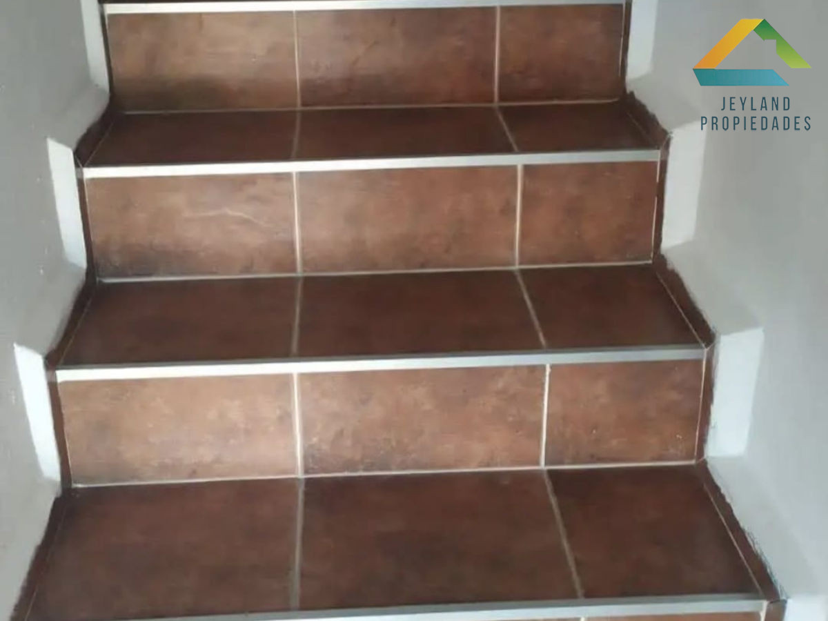 Apartamento ID.101 - SE VENDE VIVIENDA  DUPLEX 3 DORMITORIOS EN SAN CARLOS 