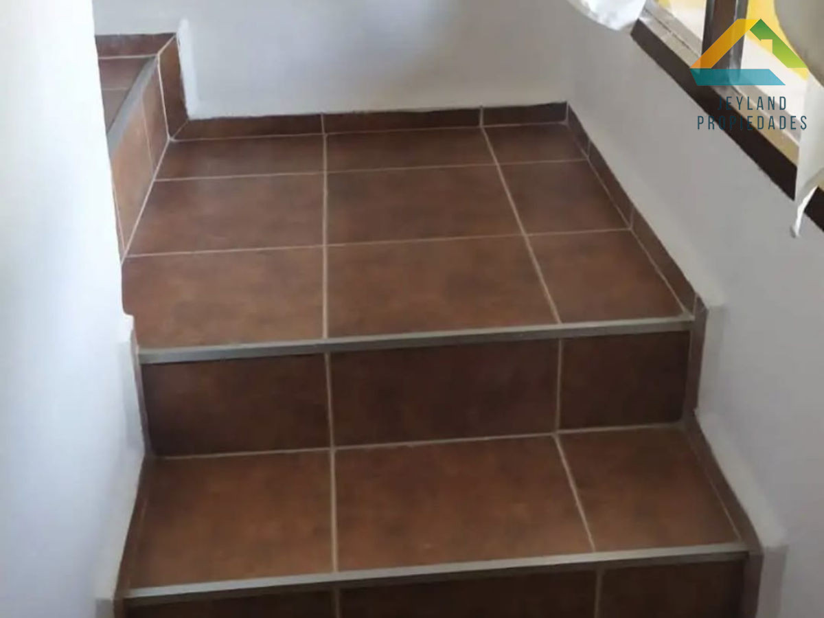 Apartamento ID.101 - SE VENDE VIVIENDA  DUPLEX 3 DORMITORIOS EN SAN CARLOS 