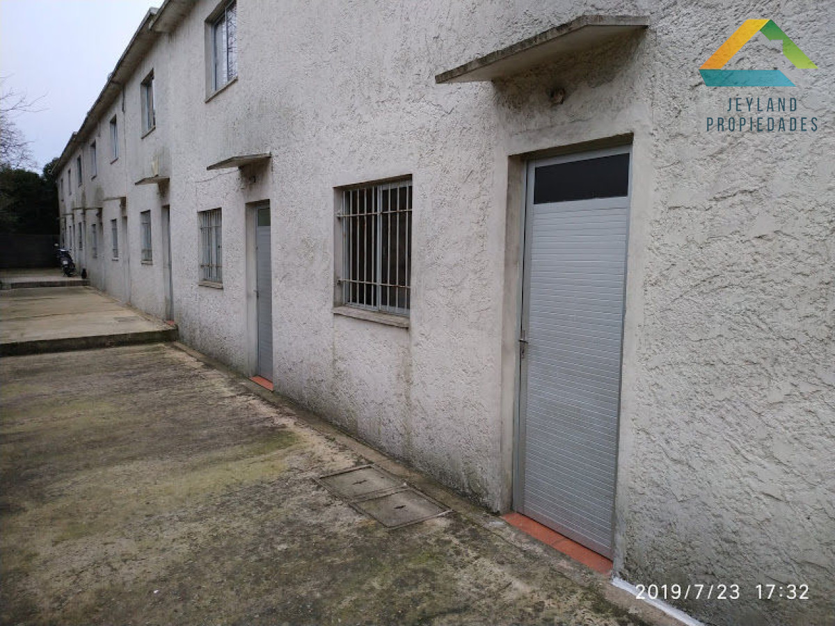 Apartamento ID.2 - SE ALQUILA APTO ZONA UNIV. CURE MALDONADO C/GARANTIAS