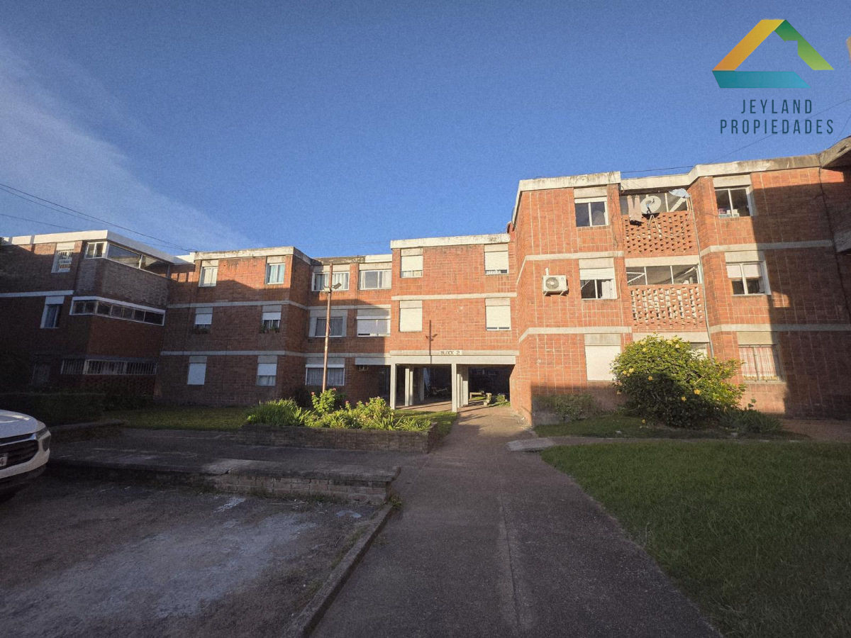 Apartamento ID.82 - SE VENDE APARTAMENTO 2 DORMITORIOS EN COMPLEJO B12