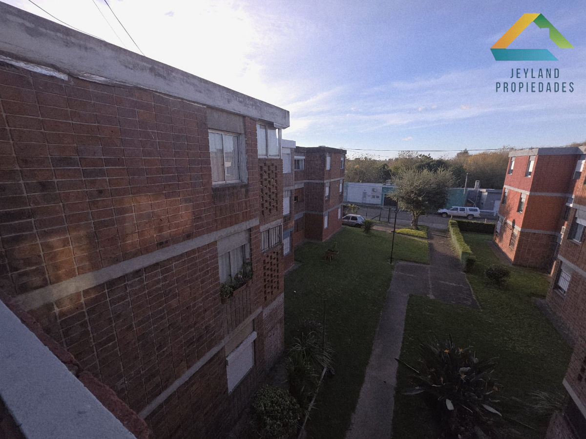 Apartamento ID.82 - SE VENDE APARTAMENTO 2 DORMITORIOS EN COMPLEJO B12