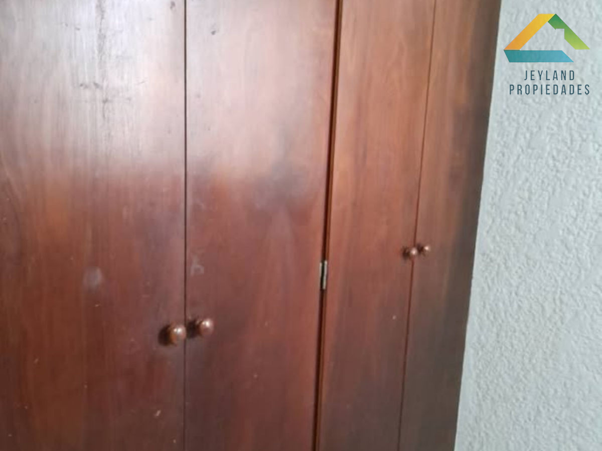 Apartamento ID.86 - SE VENDE CASA  CON 3 DORMITORIOS EN Bº SCALONE MALDONADO 