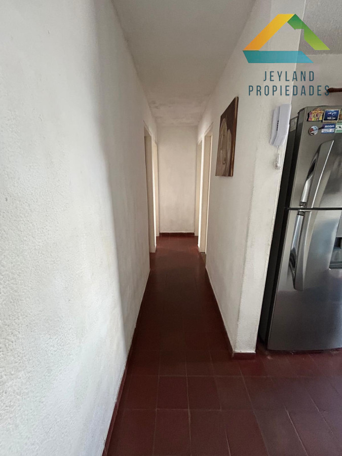 Apartamento ID.9 - SE VENDE APARTAMENTO 3 DORM PRIMER PISO EN COMPLEJO B25 CENTRO