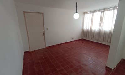 SE VENDE APTO 2 DORMITORIOS EN COMPLEJO B8 BARRIO INVE MALDONADO
