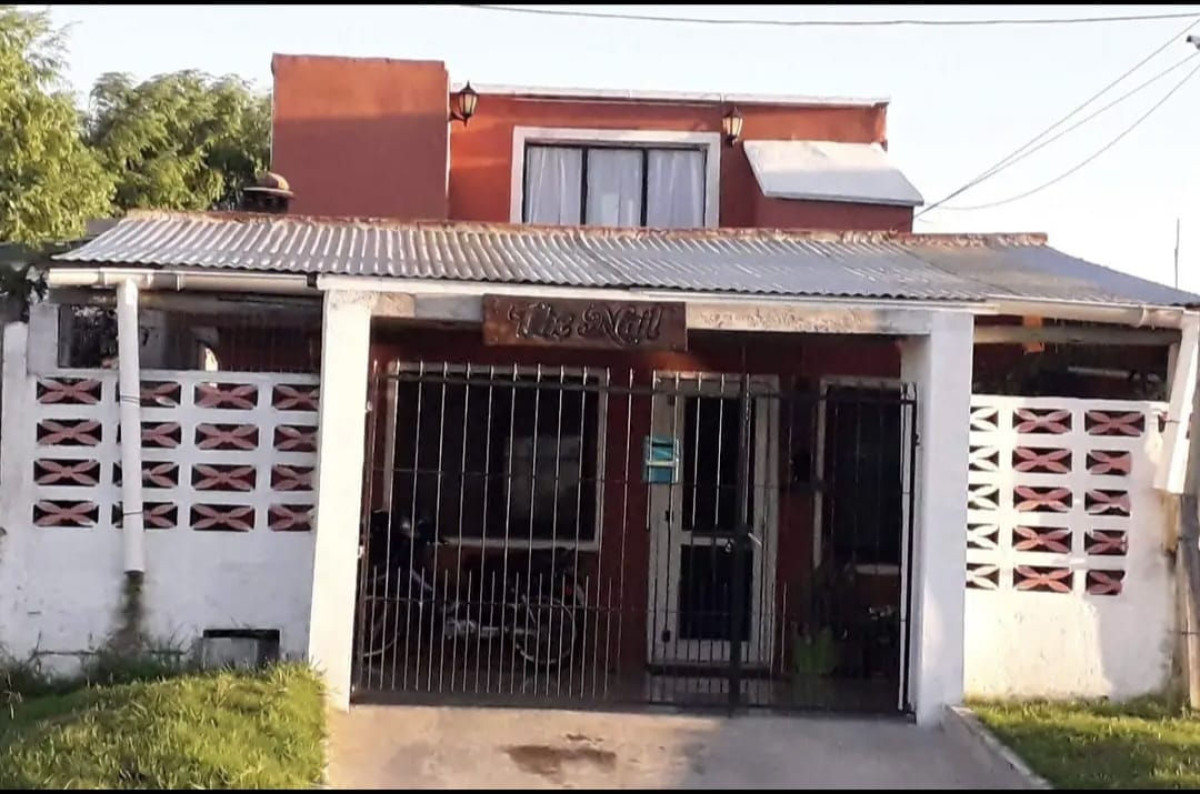 SE VENDE CASA DUPLEX CON 3 DORMITORIOS EN MALDONADO NUEVO  