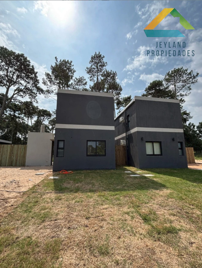 Casa ID.266 - SE VENDE CASA EN PARQUE BURNETT 