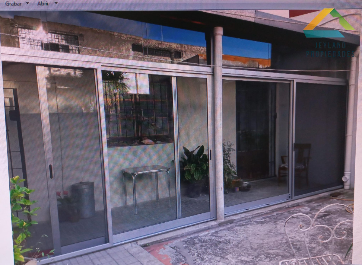 Casa ID.203 - SE ALQUILA CASA EN SAN CARLOS CON  LOCAL COMERCIAL 