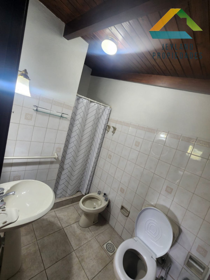 Casa ID.354 - SE ALQUILA CASA EN PINARES 