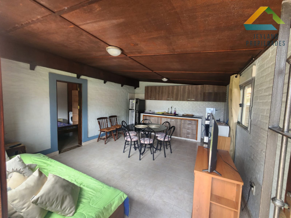 Casa ID.354 - SE ALQUILA CASA EN PINARES 