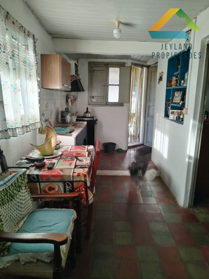 Casa ID.249 - SE VENDE CASA EN BARRIO RIVERA MAS 2 APTOS 