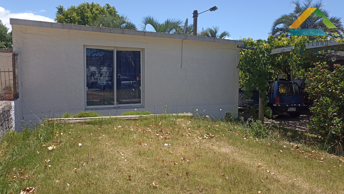 Casa ID.350 - SE ALQUILA CASA BARRIO SCALONE